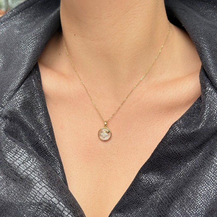 Yıldız Figürlü Dairesel Kolye – Gold resmi