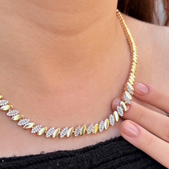 Petal Yaprak Pırıltı Kolye resmi