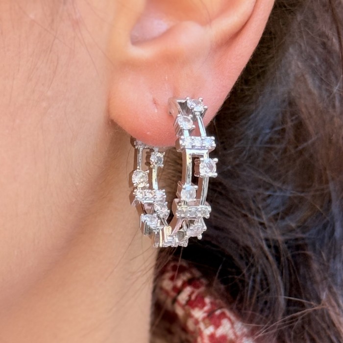 Geometric Hoop – Mixed-Cut Sparkle (Silver) resmi