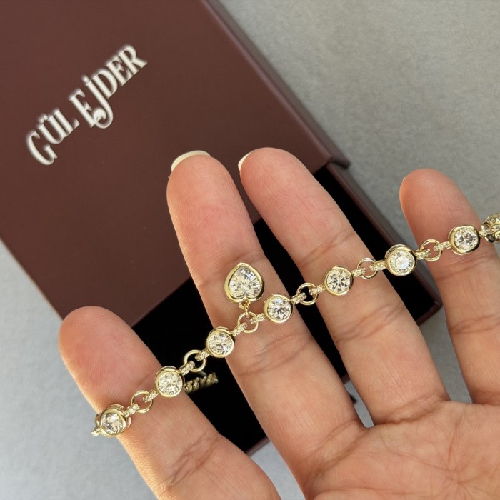 Kalpli Taşlı Bileklik   resmi